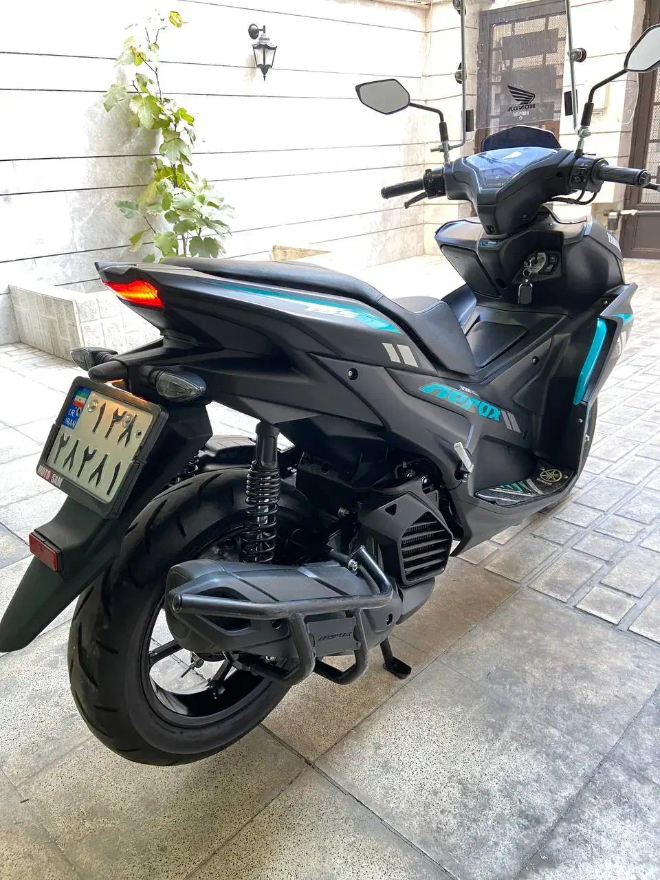 یاماها ایروکس اصلی|موتورسیکلت|تهران, فلسطین (میدان انقلاب)|دیوار