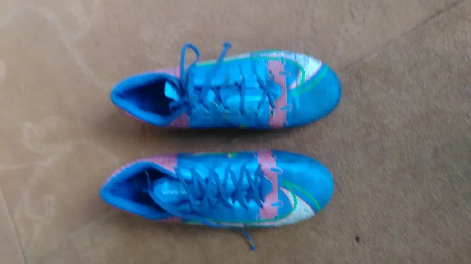 کفش فوتبال چمنی وقلمبند|ورزش‌های توپی|زنجان, |دیوار