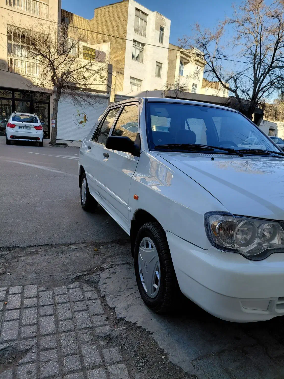 ۱۳۲ مدل ۱۳۹۵|خودرو سواری و وانت|مشهد, یاس|دیوار