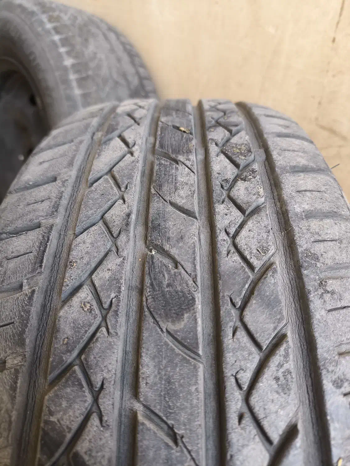 رینگ و لاستیک فابریک 14|قطعات یدکی و لوازم جانبی|کرمان, |دیوار