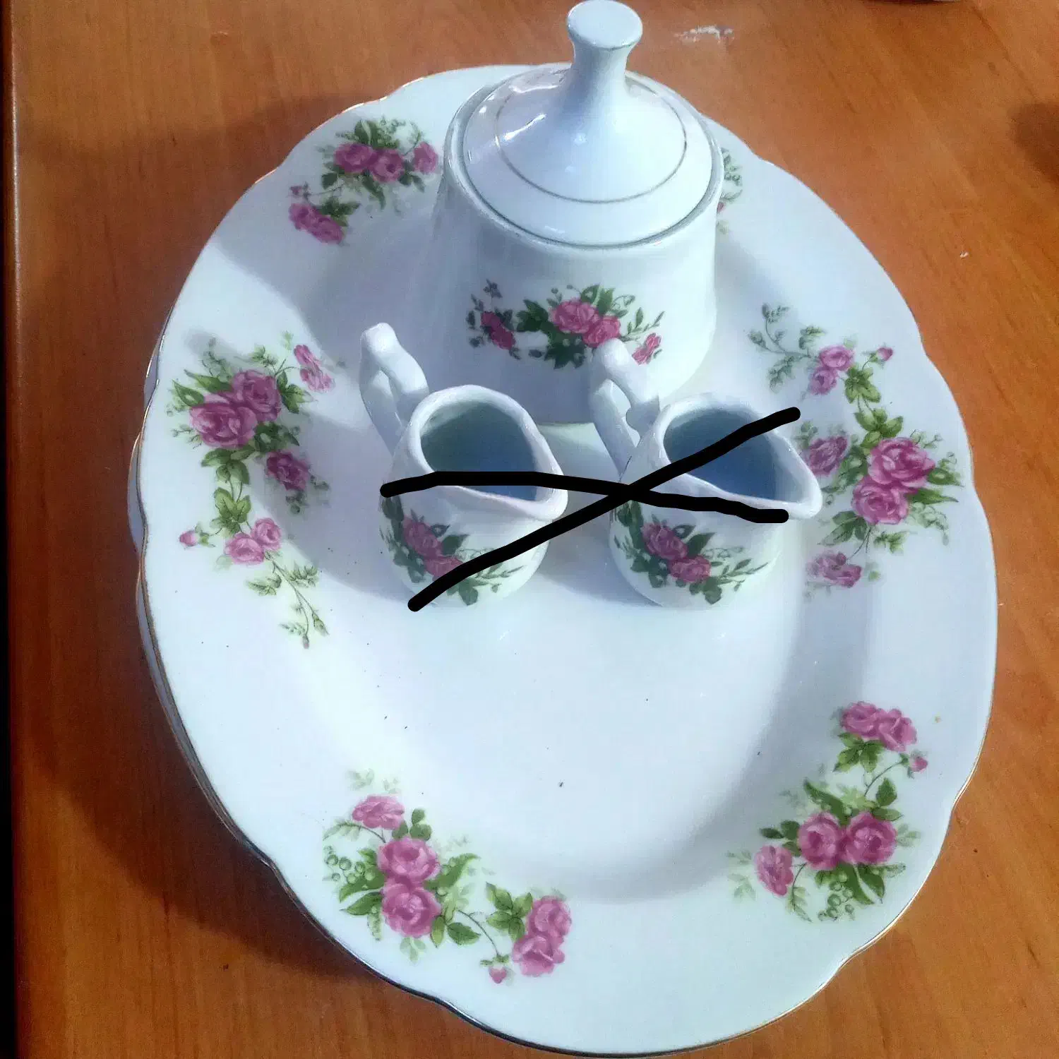 گل سرخ|ظروف سرو و پذیرایی|زنجان, |دیوار