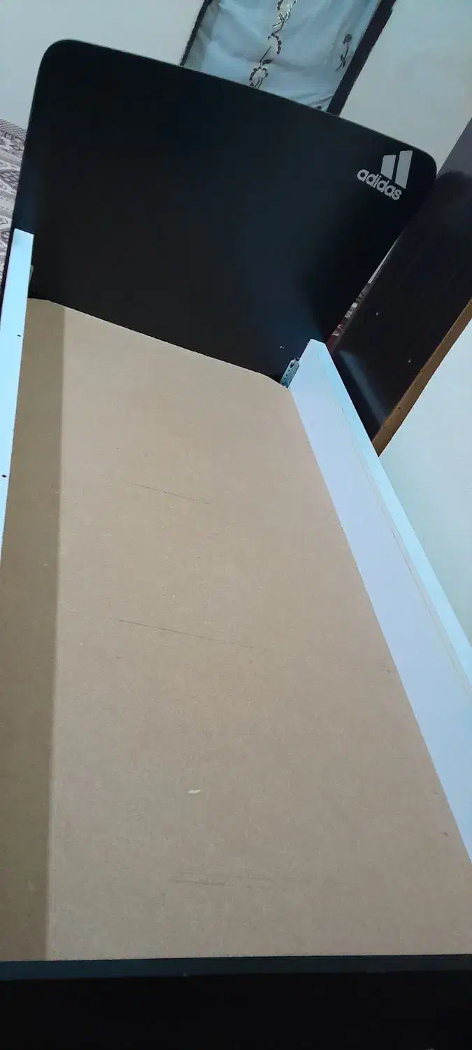 تخت کمد  میز تحریر|تخت و سرویس خواب|اردبیل, |دیوار