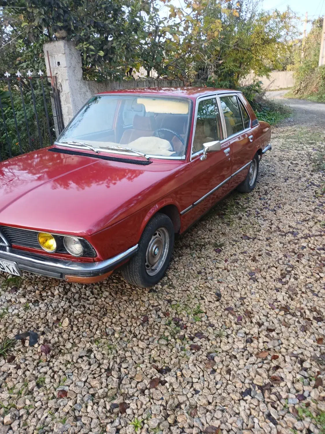 بی ام و ۵۱۸ مدل۱۹۷۷|خودرو کلاسیک|آستارا, |دیوار