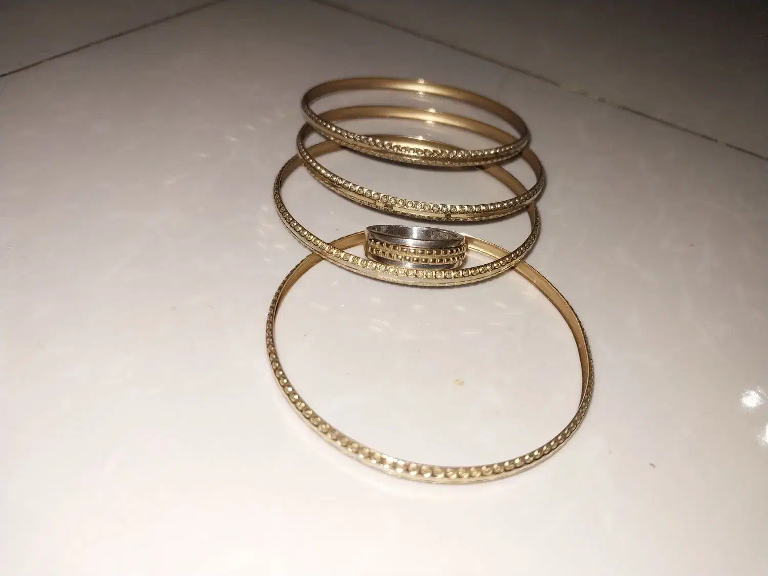 طلا|جواهرات|تربتحیدریه, میدان مرکزی|دیوار