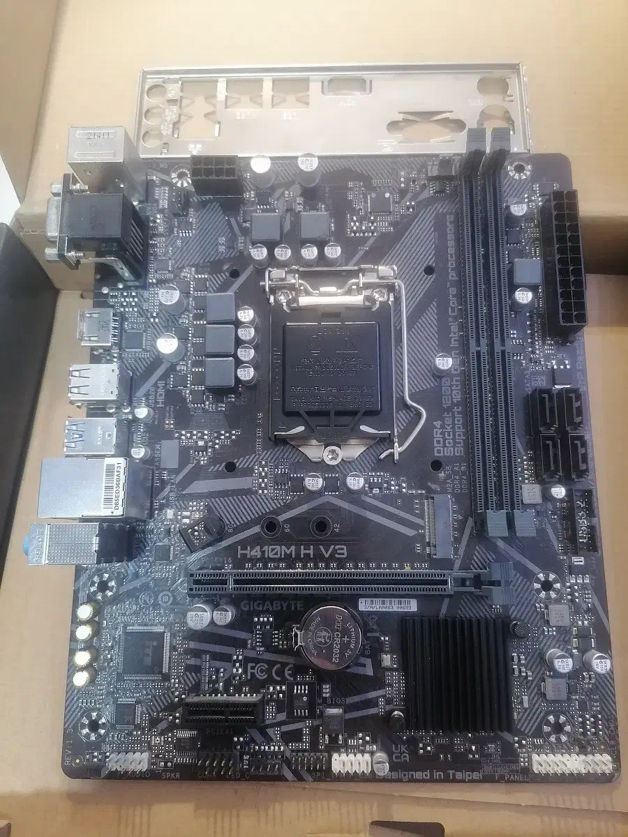 مادربرد گیگابایت مدل H410M H V3|قطعات و لوازم جانبی رایانه|نیشابور, شهرک قدس|دیوار