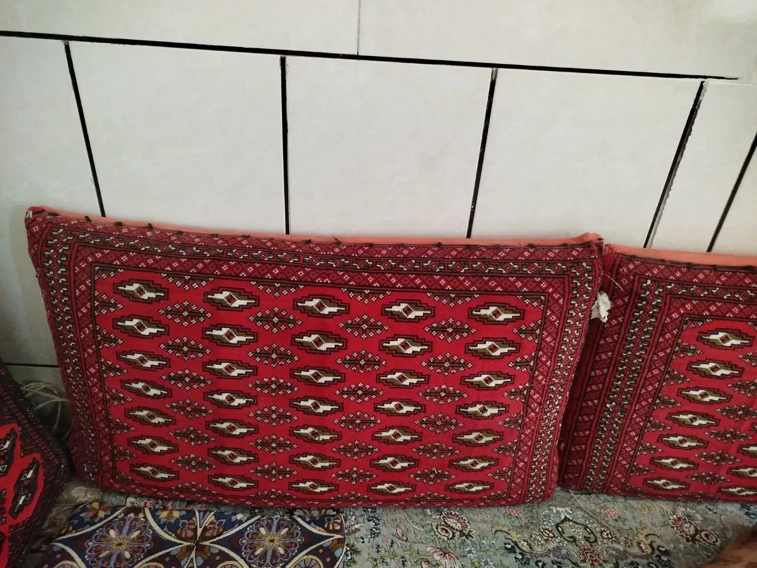 پشتی قدیمی|پشتی|فردوس (خراسان), |دیوار