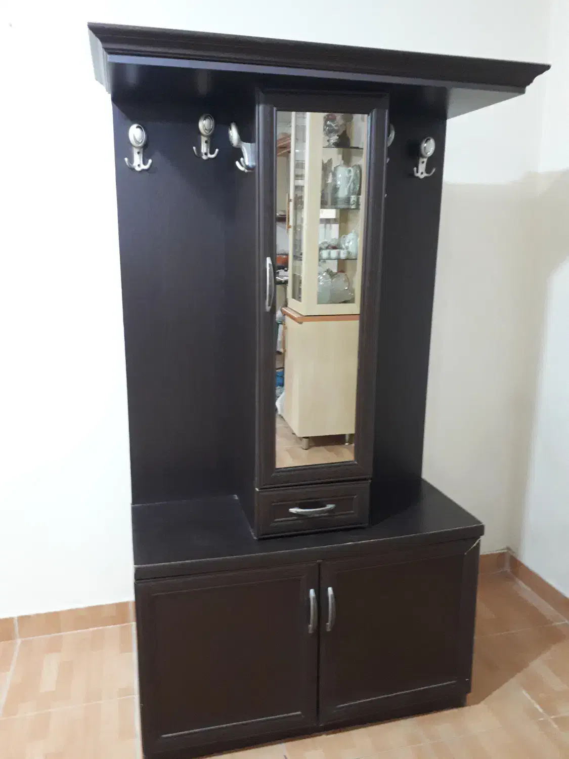 جالباسی و جاکفشی چوبی|جاکفشی، کمد، دراور|بندر انزلی, اطبا|دیوار