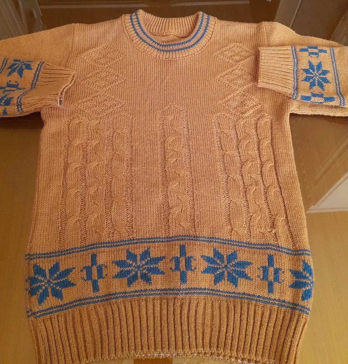 بافت های گرم وشیک ونو بچه گانه|کفش و لباس بچه|اراک, |دیوار