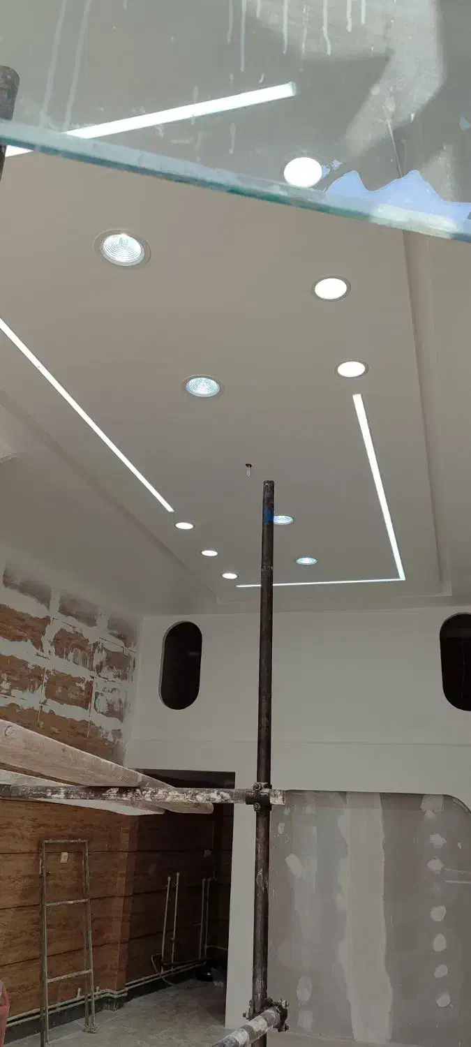 برق کاری و سیم کشی ساختمان|خدمات پیشه و مهارت|خوی, |دیوار