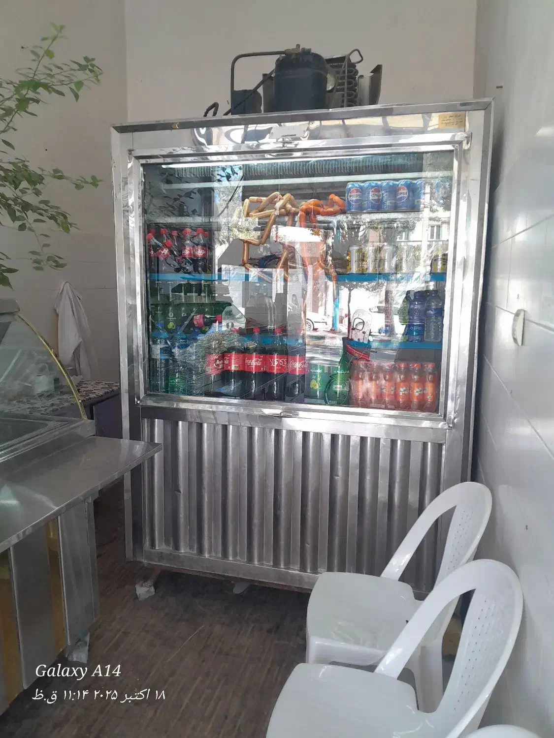 یخچال ایستاده با موتور فرانسوی وکانتر گرم دردار|کافیشاپ و رستوران|الشتر, |دیوار