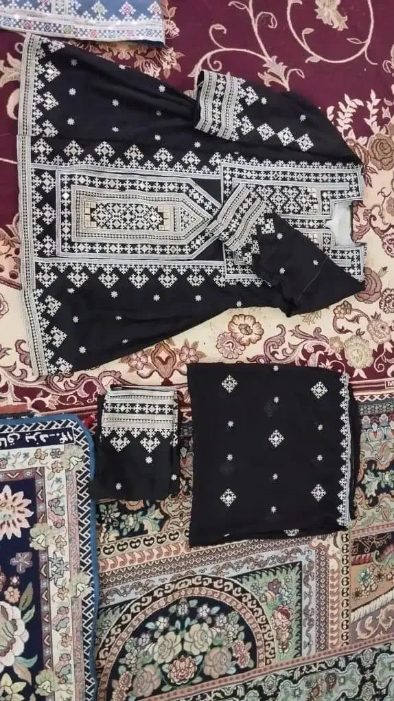 دوخت انواع لباس بلوچی|لباس|زارچ, |دیوار