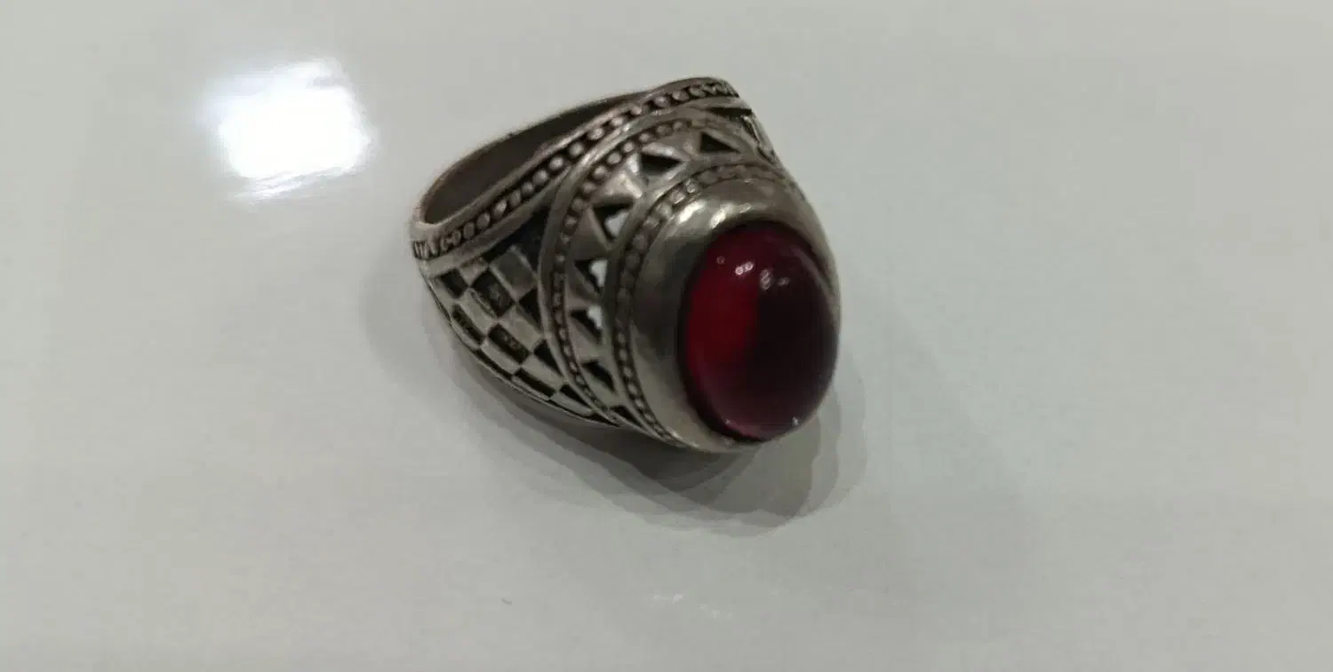 انگشتر قدیمی|کلکسیون اشیاء عتیقه|اردکان, |دیوار