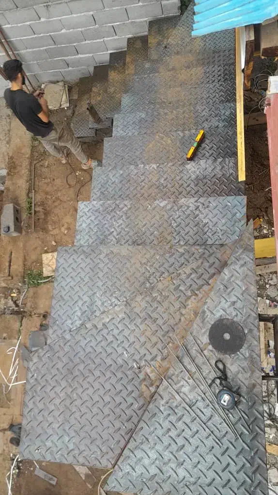 پله دکراتیو مدرن|خدمات پیشه و مهارت|سیاهکل, |دیوار