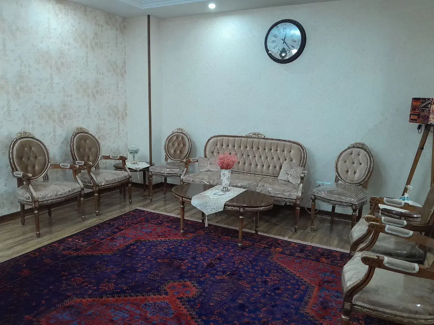 مبل استیل سالم وتمیز|مبلمان خانگی و میز عسلی|تهران, تختی|دیوار