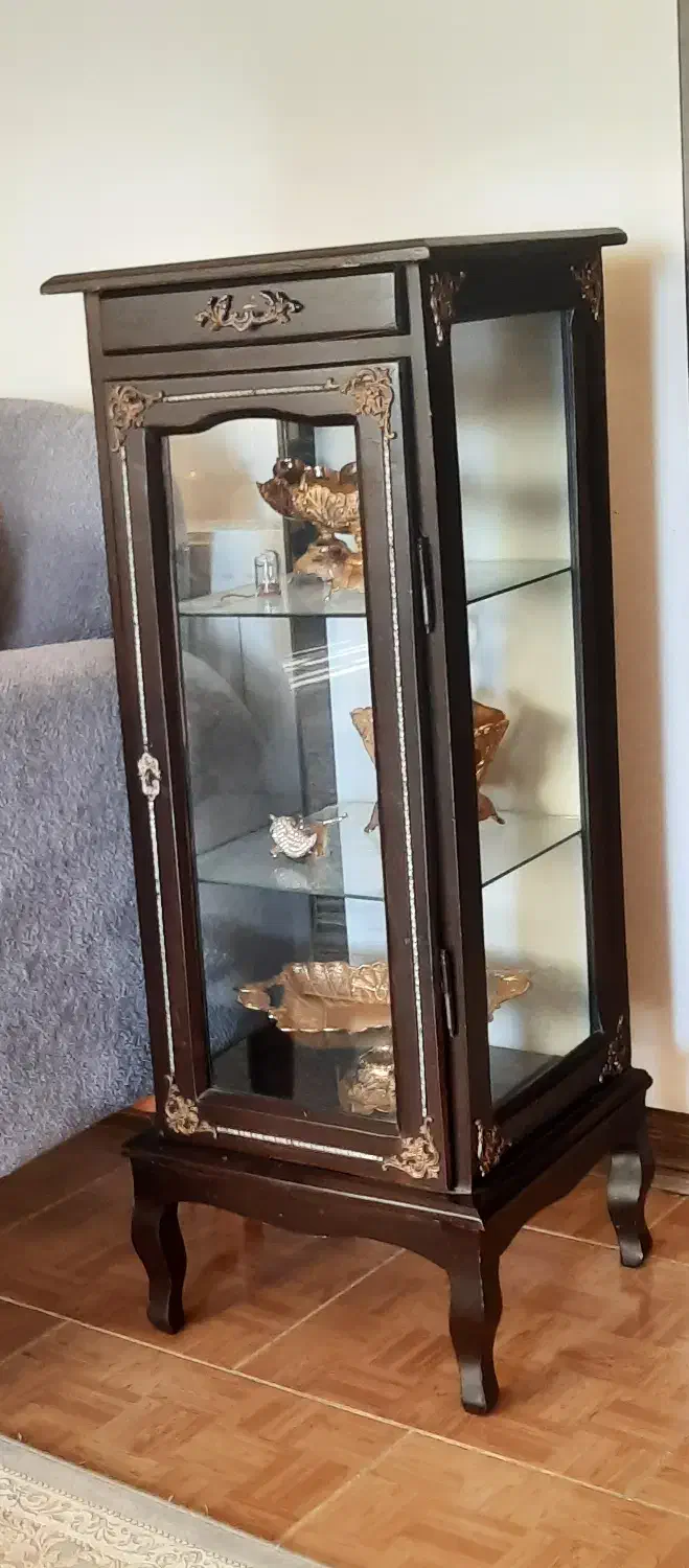 ویترین یا بوفه کوچک|بوفه، ویترین، کنسول|بجنورد, |دیوار