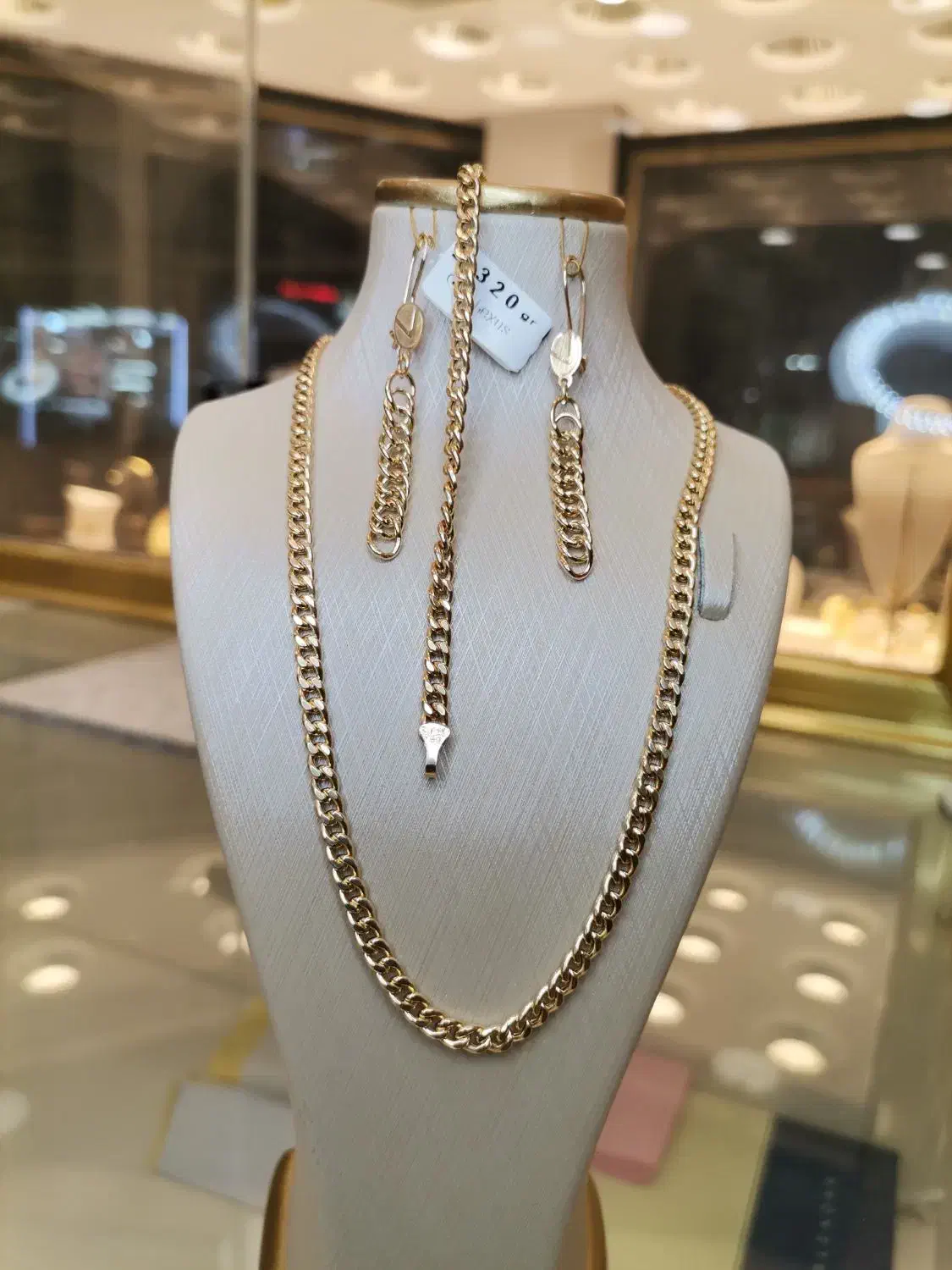 گالری محبی فر|جواهرات|اهواز, ۳۰ متری|دیوار