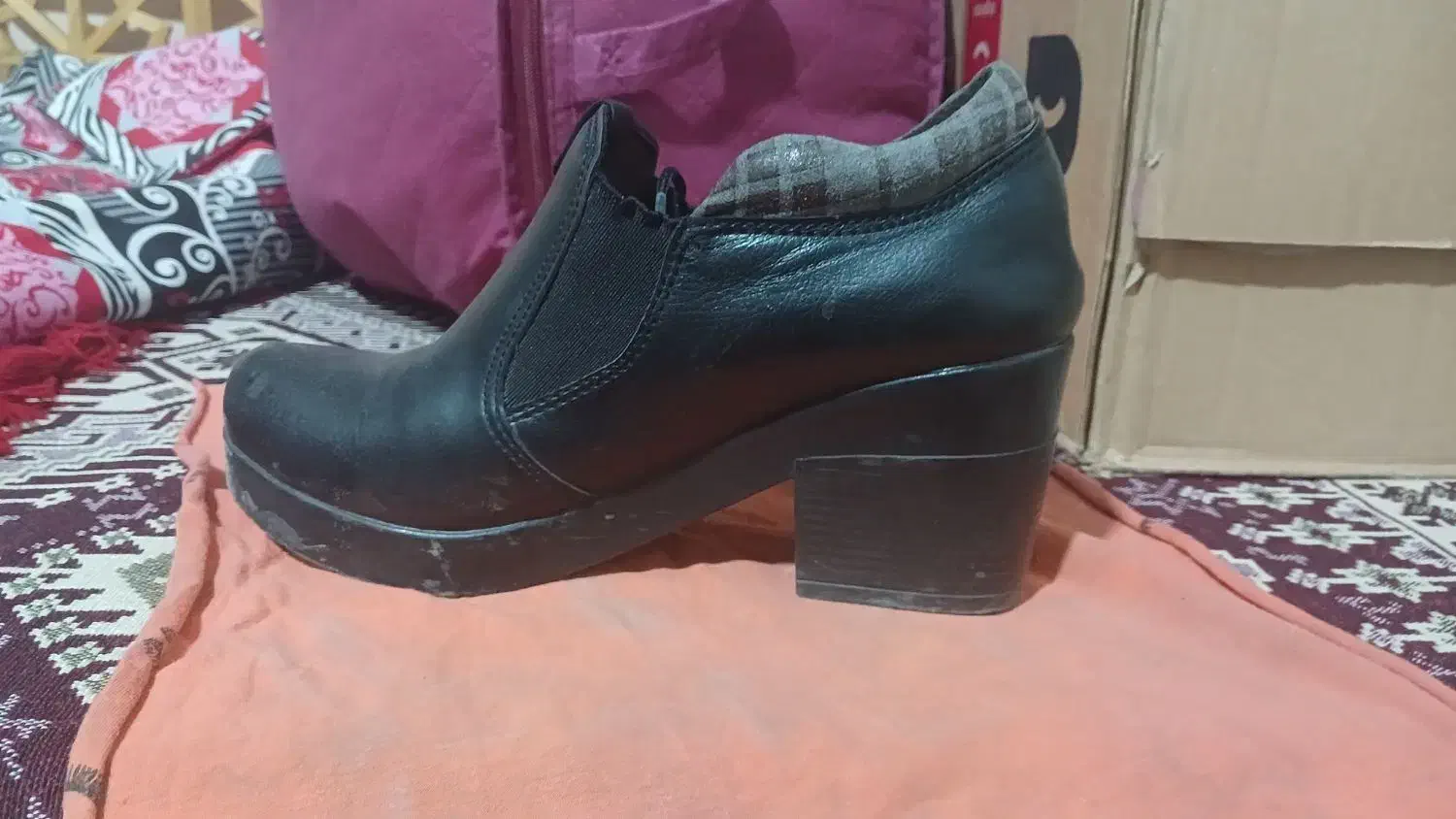 کفش زنانه طبی و بوت|کیف، کفش، کمربند|قم, امامزاده ابراهیم|دیوار