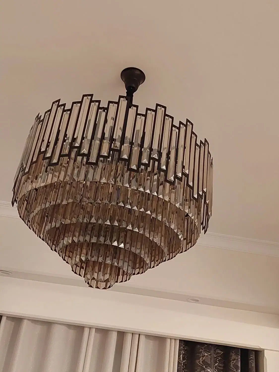 لوستر شامپاینی و شیشه دودی خارجی|لوستر و چراغ آویز|تهران, زعفرانیه|دیوار