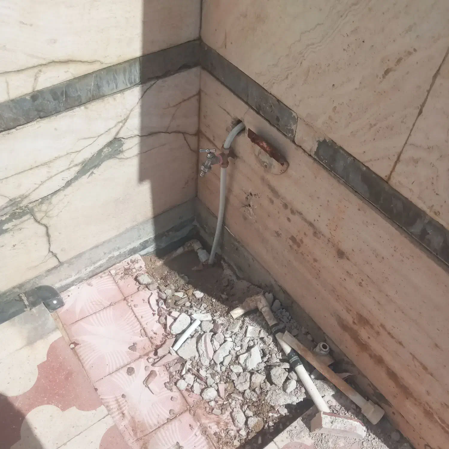 خدمات لوله کشی آب و فاضلاب سیار|خدمات پیشه و مهارت|شیراز, کلاهدوز|دیوار