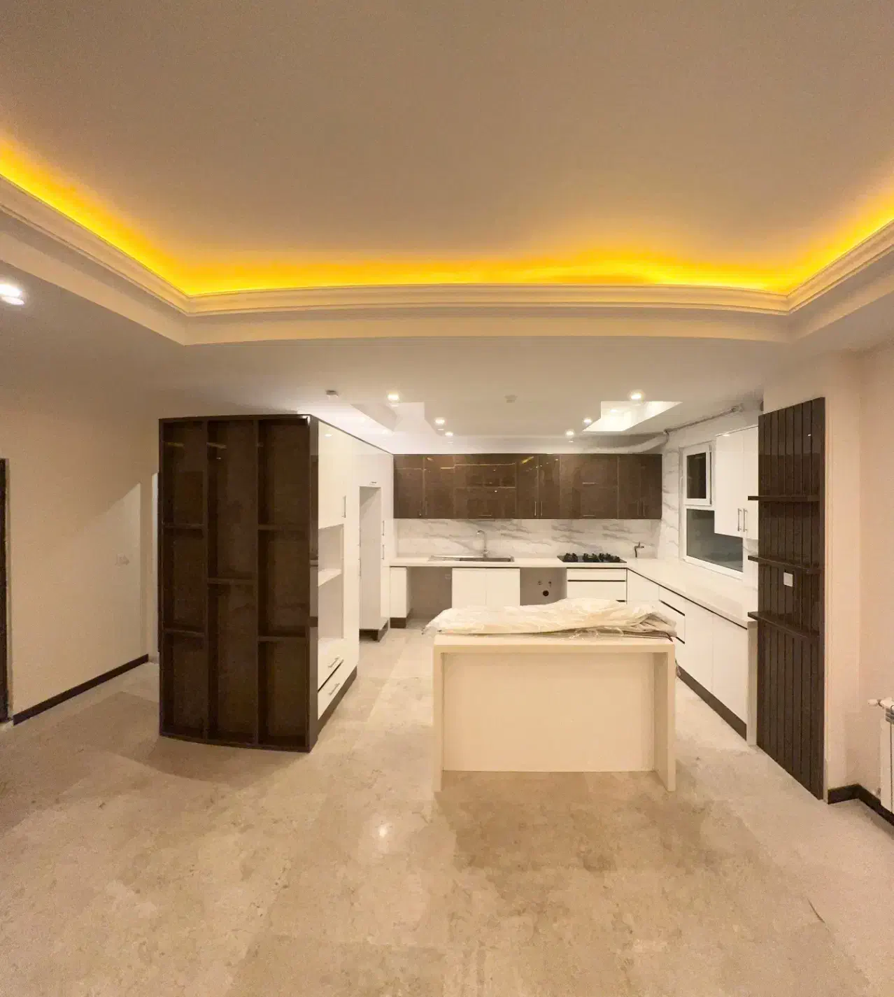 ۱۱۶ متر دوساله پرده خور شیک - ایران زمین شمالی