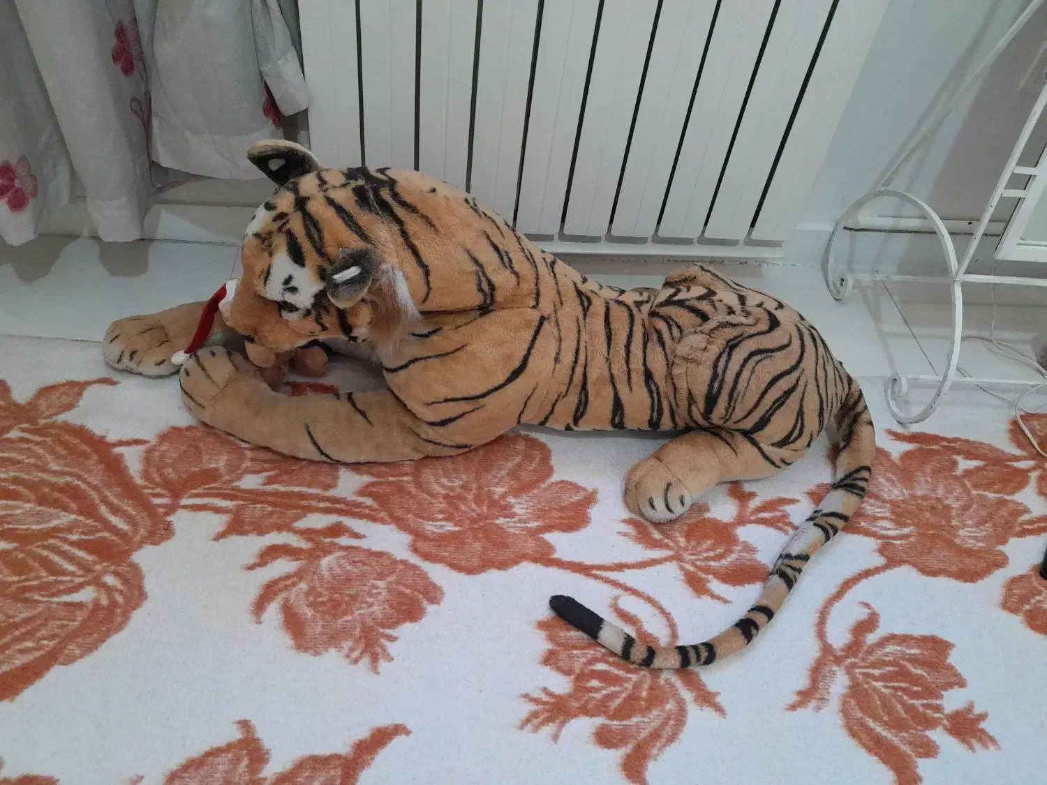 ببر خارجی|اسباب‌‌بازی|تهران, چوب تراش|دیوار