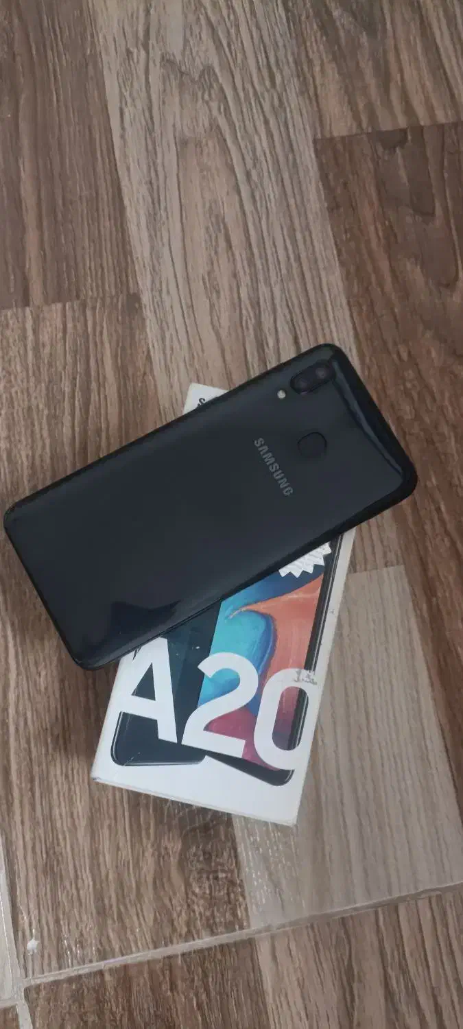 گوشی سامسونگ A20 با حافظهی 32|موبایل|اراک, |دیوار