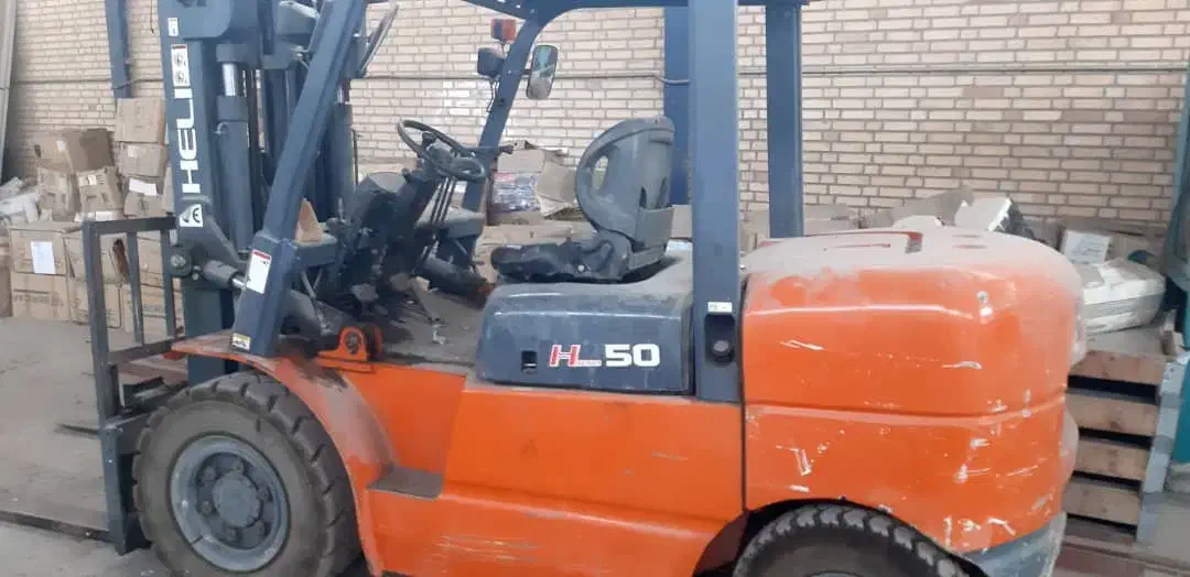 خرید و فروش انواع لیفتراک در تمامی تناژها|خودرو سنگین|تهران, یافتآباد|دیوار