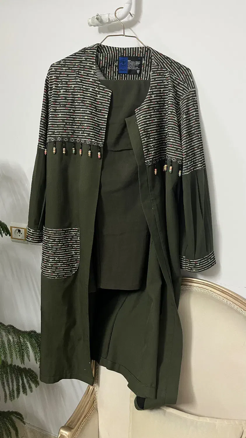 تعدادی مانتو|لباس|گرگان, |دیوار