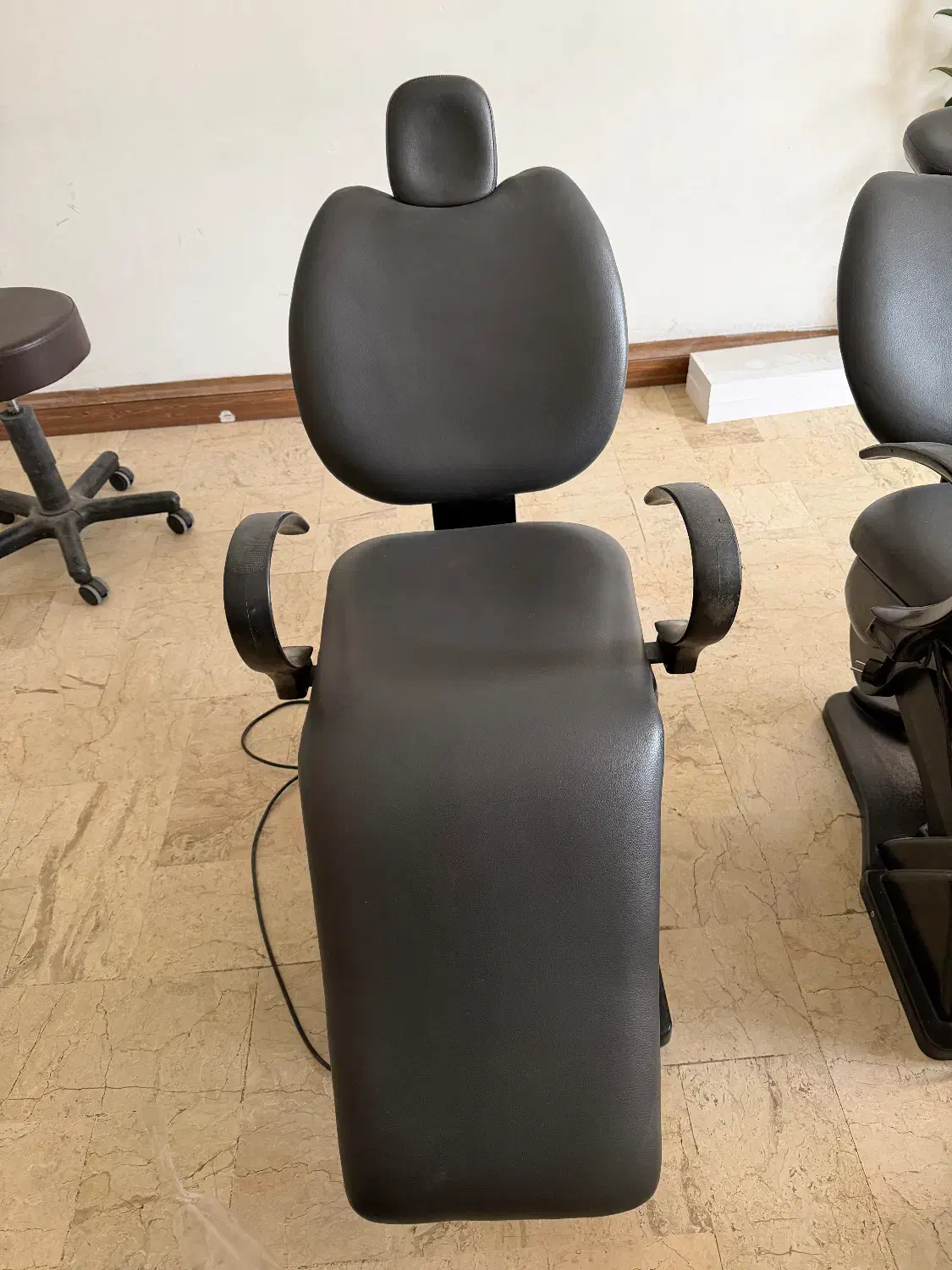 صندلی برقی|آرایشگاه و سالن‌های زیبایی|تهران, زرگنده|دیوار