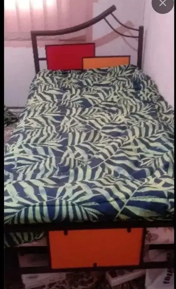 تخت فلزی یک نفره|تخت و سرویس خواب|اصفهان, شهرک شهید حاج میرزایی|دیوار