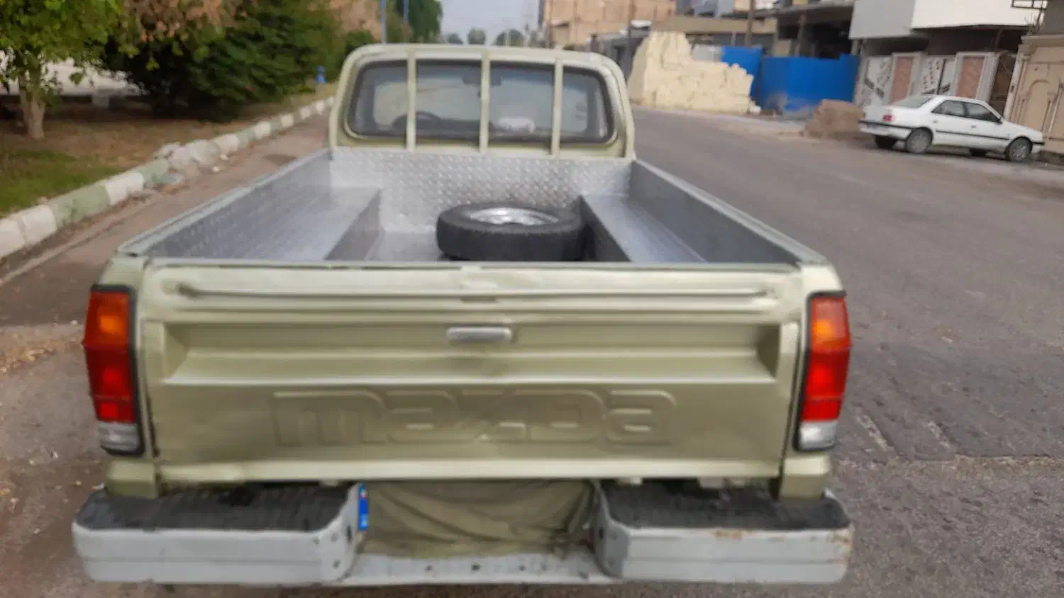 وانت مزدا۱۶۰۰|خودرو سواری و وانت|دزفول, |دیوار