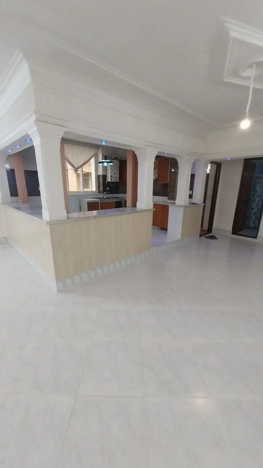 آپارتمان تک واحدی،خیابان ناصر خسرو،نزدیک بازاراصلی|اجارهٔ آپارتمان|قوچان, |دیوار