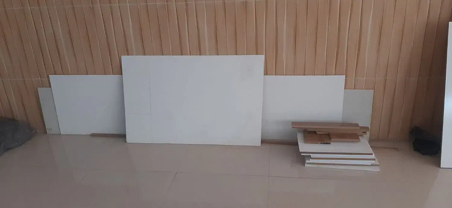 چراغ مهتابی خطی ۴۰ وات و تعدادی وسایل و لوازم|لامپ و چراغ|اردبیل, |دیوار