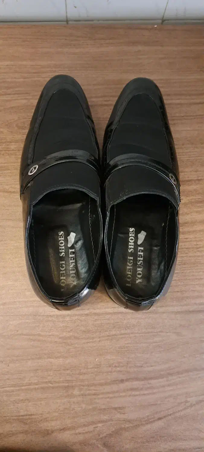 کفش‌ دامادی|کیف، کفش، کمربند|قم, چهار مردان|دیوار