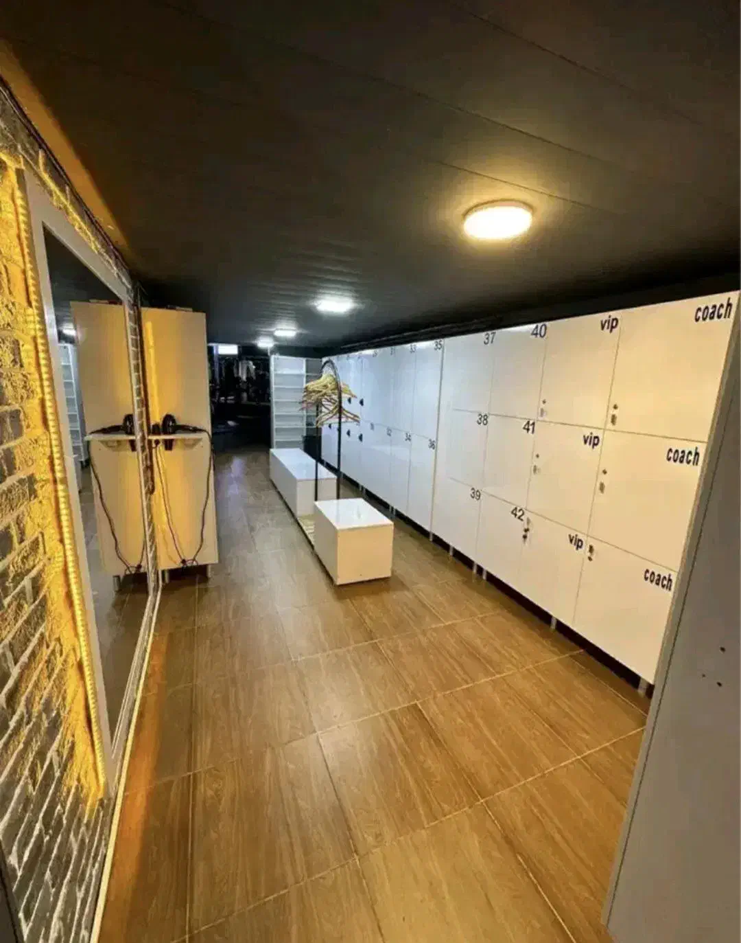 اجاره ویلایی ۲۳۰متری / تجاری / فلت|اجارهٔ خانه و ویلا|رشت, گلسار|دیوار