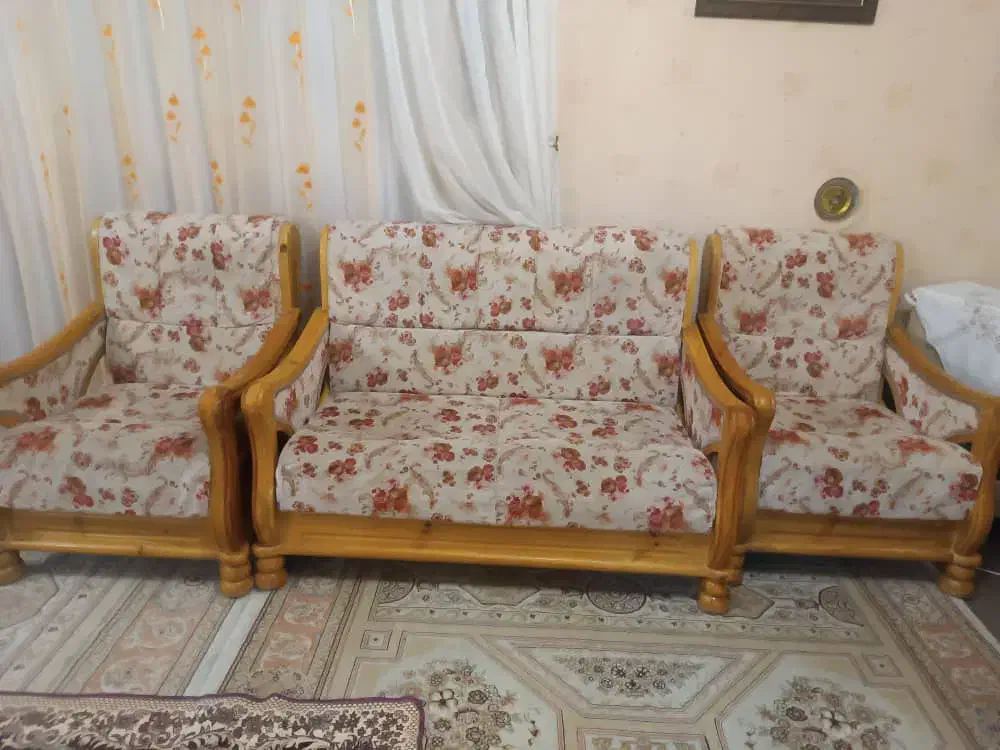 یک دست مبل خانگی|مبلمان خانگی و میز عسلی|شیراز, حافظیه|دیوار