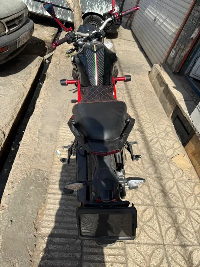 بنلی جفت ۳۰۰ مشکی|موتورسیکلت|قم, دورشهر|دیوار