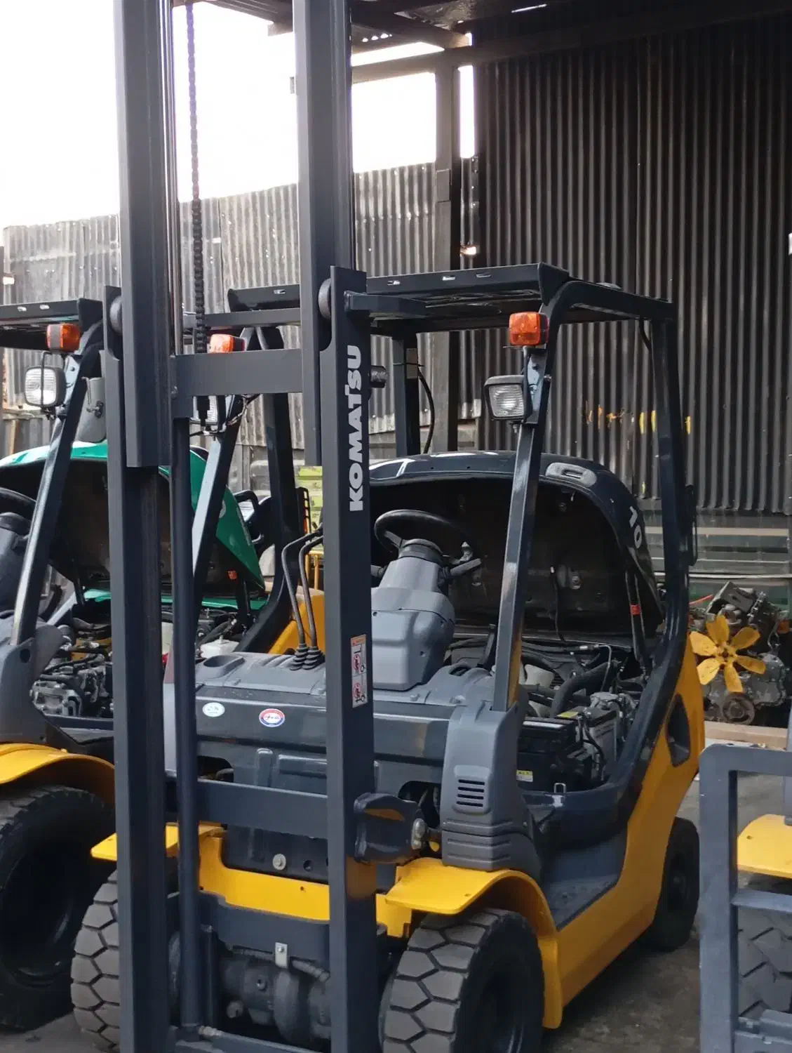 نمایشگاه لیفتراک زارع|ماشین‌آلات صنعتی|ری, دولت‌آباد|دیوار