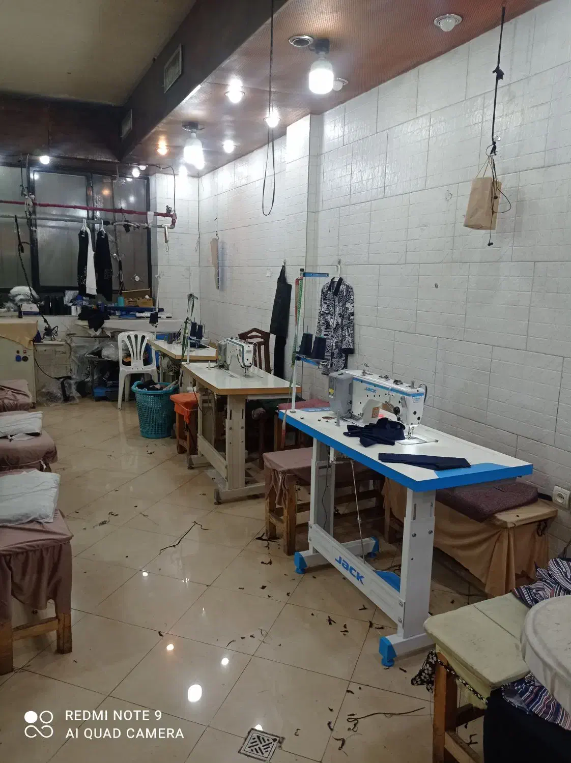 به تعدادی چرخکار زنانه دوز مجلسی نیازمندیم|استخدام صنعتی، فنی، مهندسی|تهران, فاطمی|دیوار