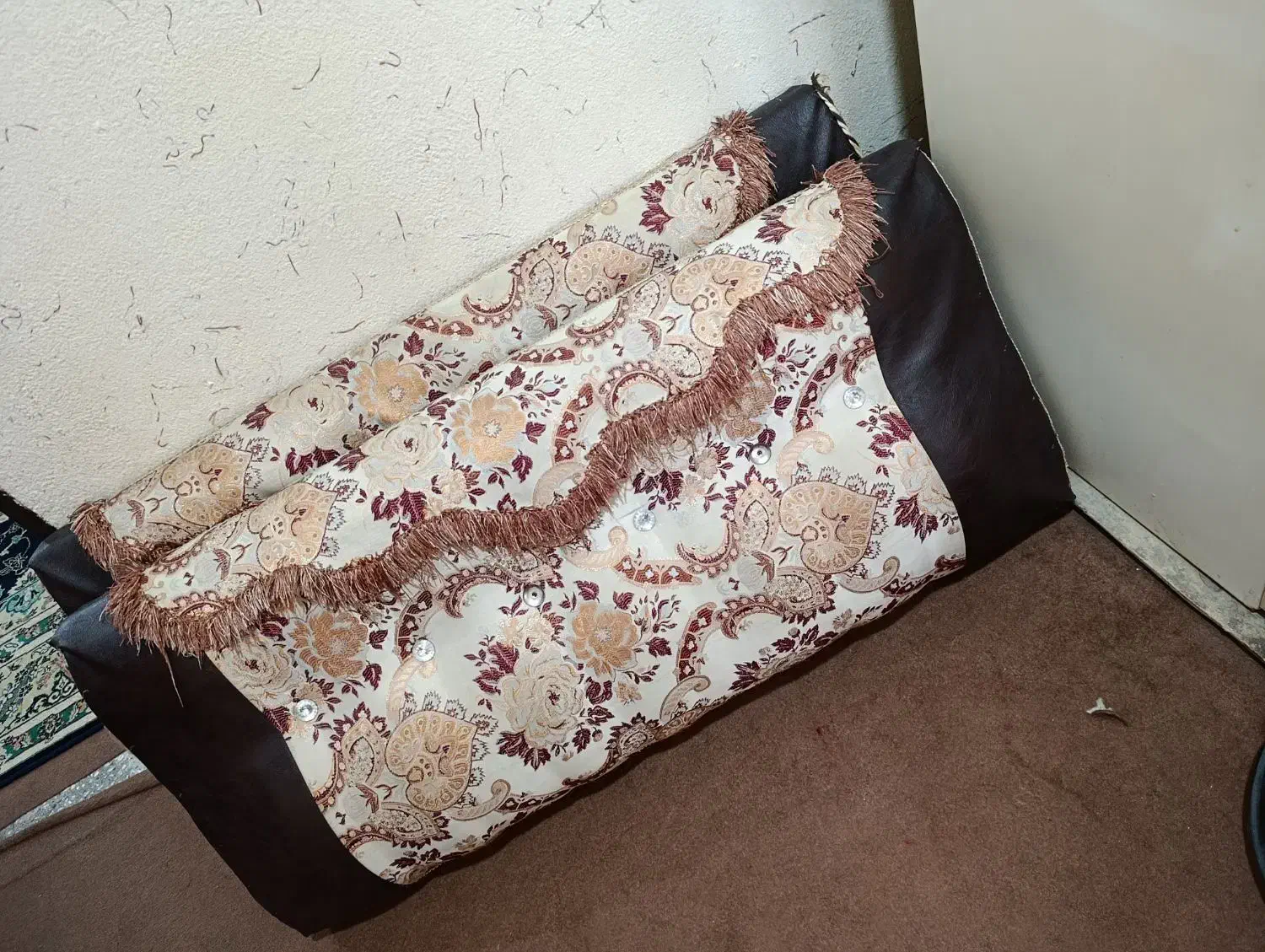 پشتی|پشتی|بهبهان, |دیوار