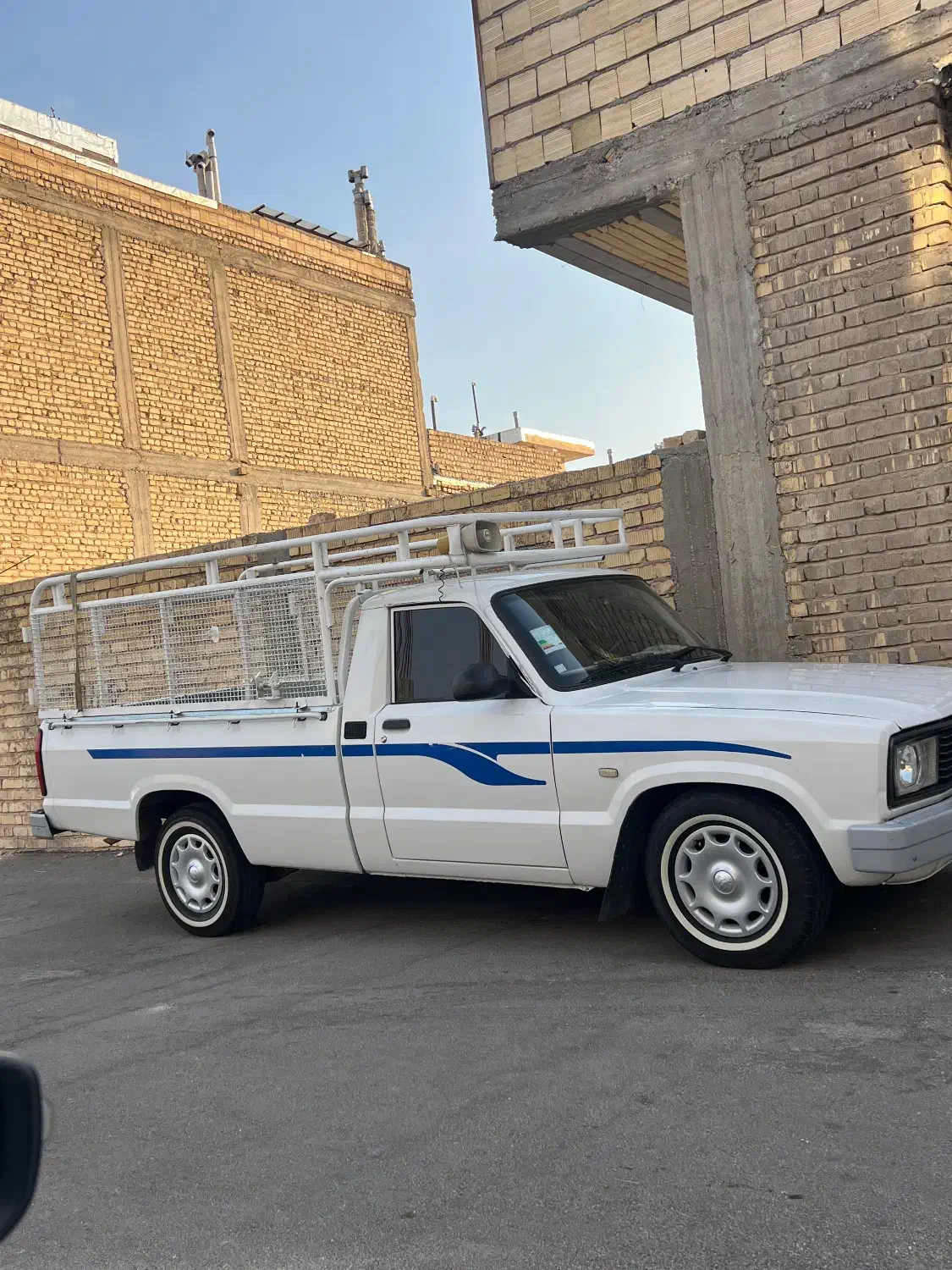 وانت مزدا کارا ۲۰۰۰ تک کابین ۴۰۱ در حد|خودرو سواری و وانت|شیراز, گویم|دیوار