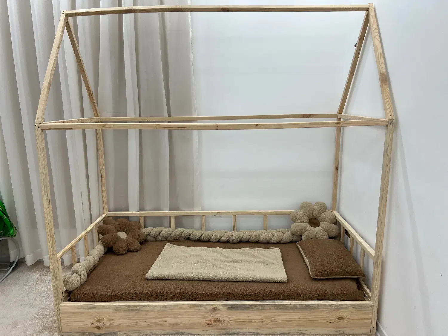 تخت کودک و نوجوان|تخت و سرویس خواب|لار, |دیوار