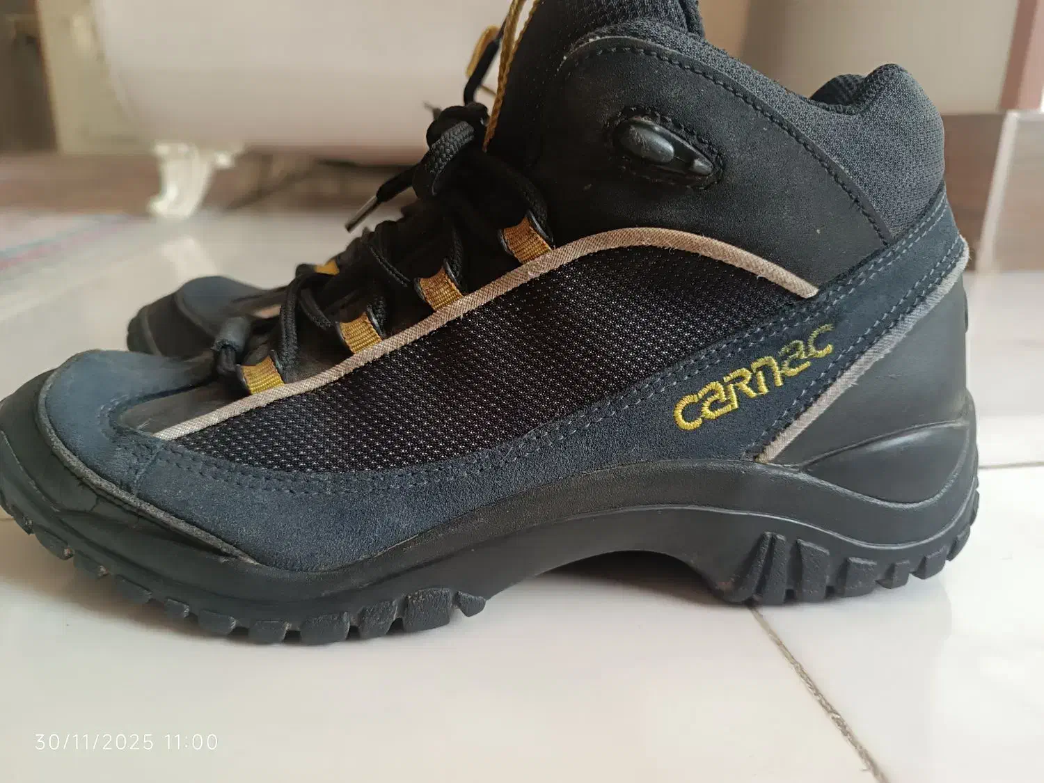 کفش کوهنوردی کارناک اصل|کیف، کفش، کمربند|ایلام, |دیوار