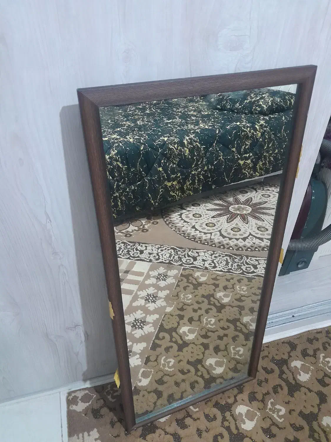 آیینه قدی|آینه|پرند, فاز ۴|دیوار