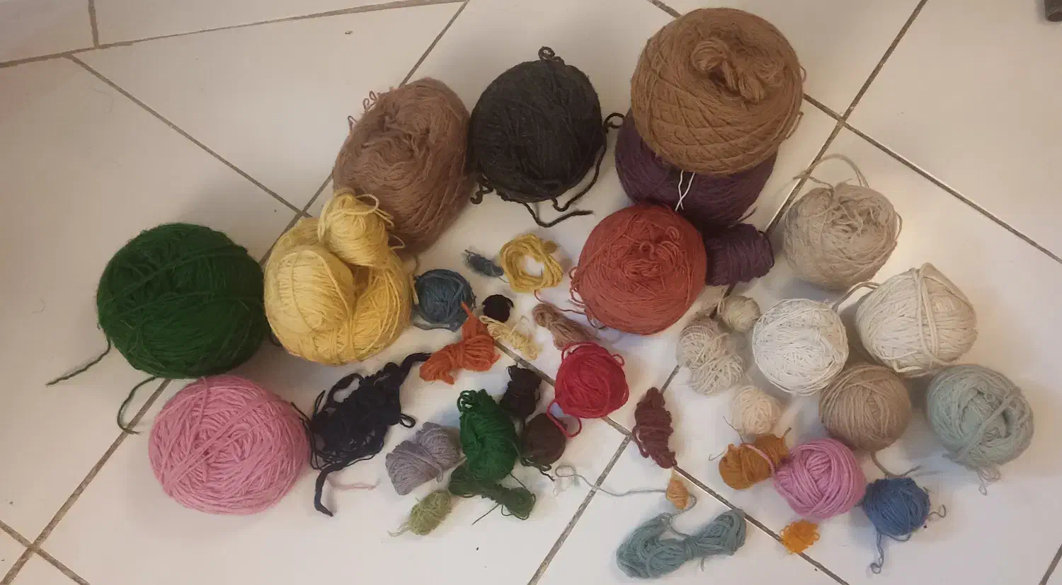 دار قالی دفه و چاقو|ابزارآلات|فردیس, فردیس|دیوار