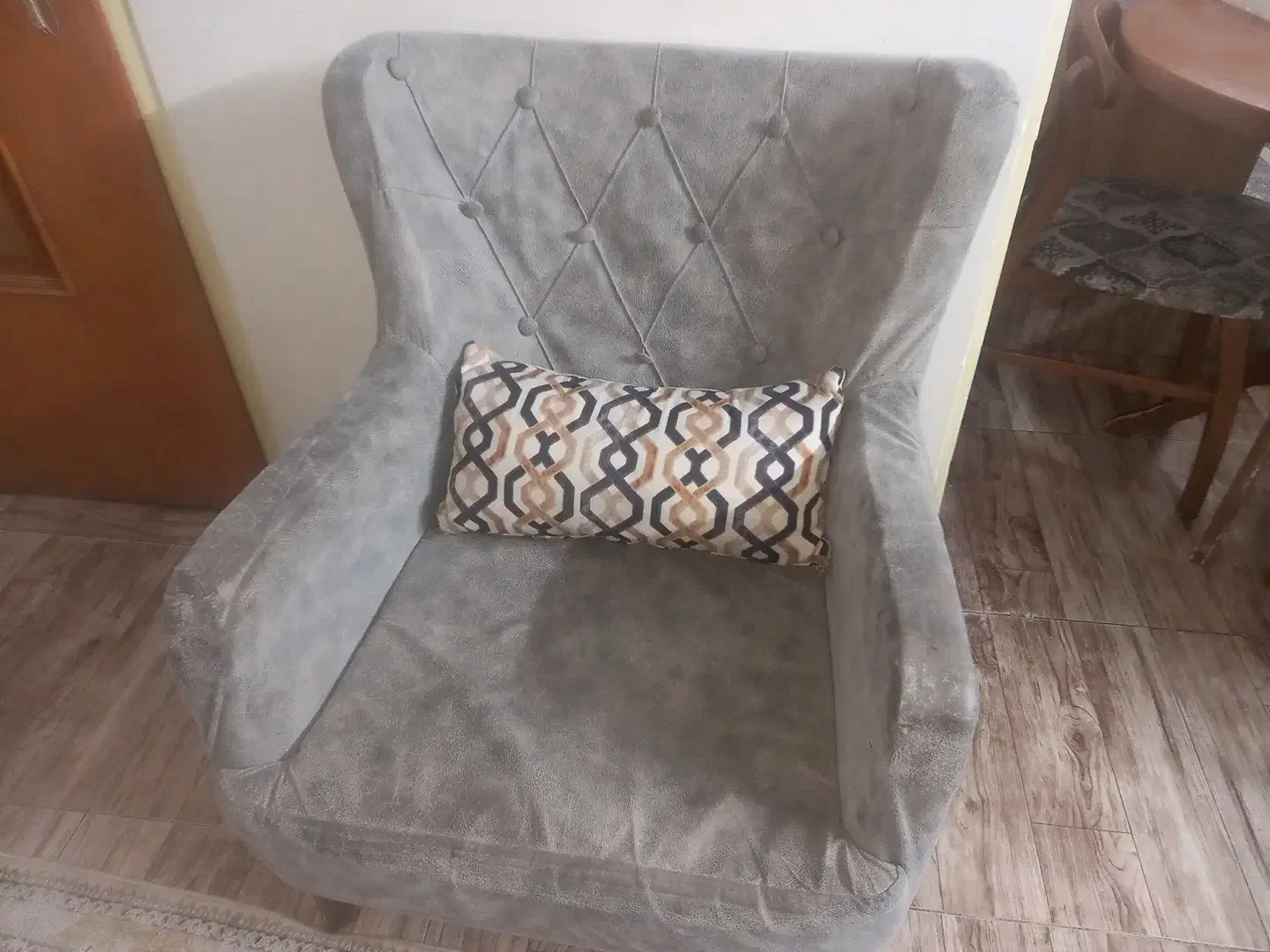 مبل|مبلمان خانگی و میز عسلی|تهران, تسلیحات|دیوار