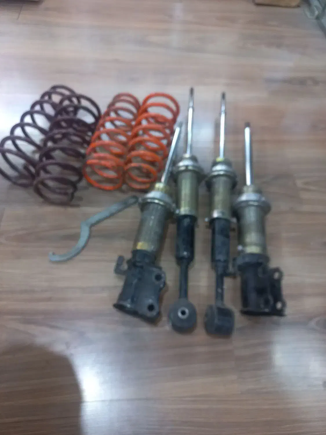 فنروکمک فنر kdsپراید|قطعات یدکی و لوازم جانبی|شیراز, غدیر شمالی|دیوار