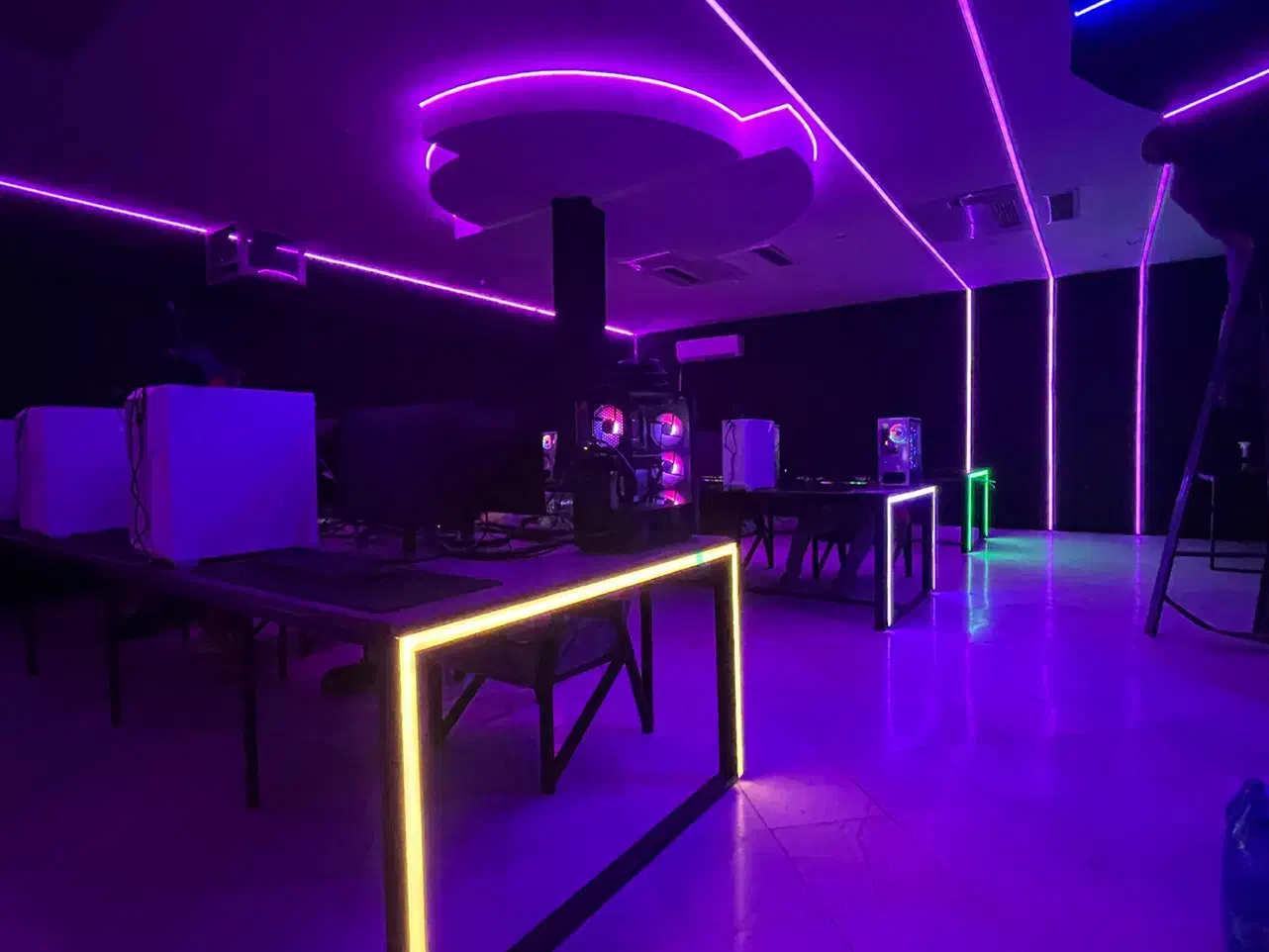 نیروی گیم نت و گیم سنتر|استخدام رایانه و فناوری اطلاعات|مشهد, ایثار|دیوار