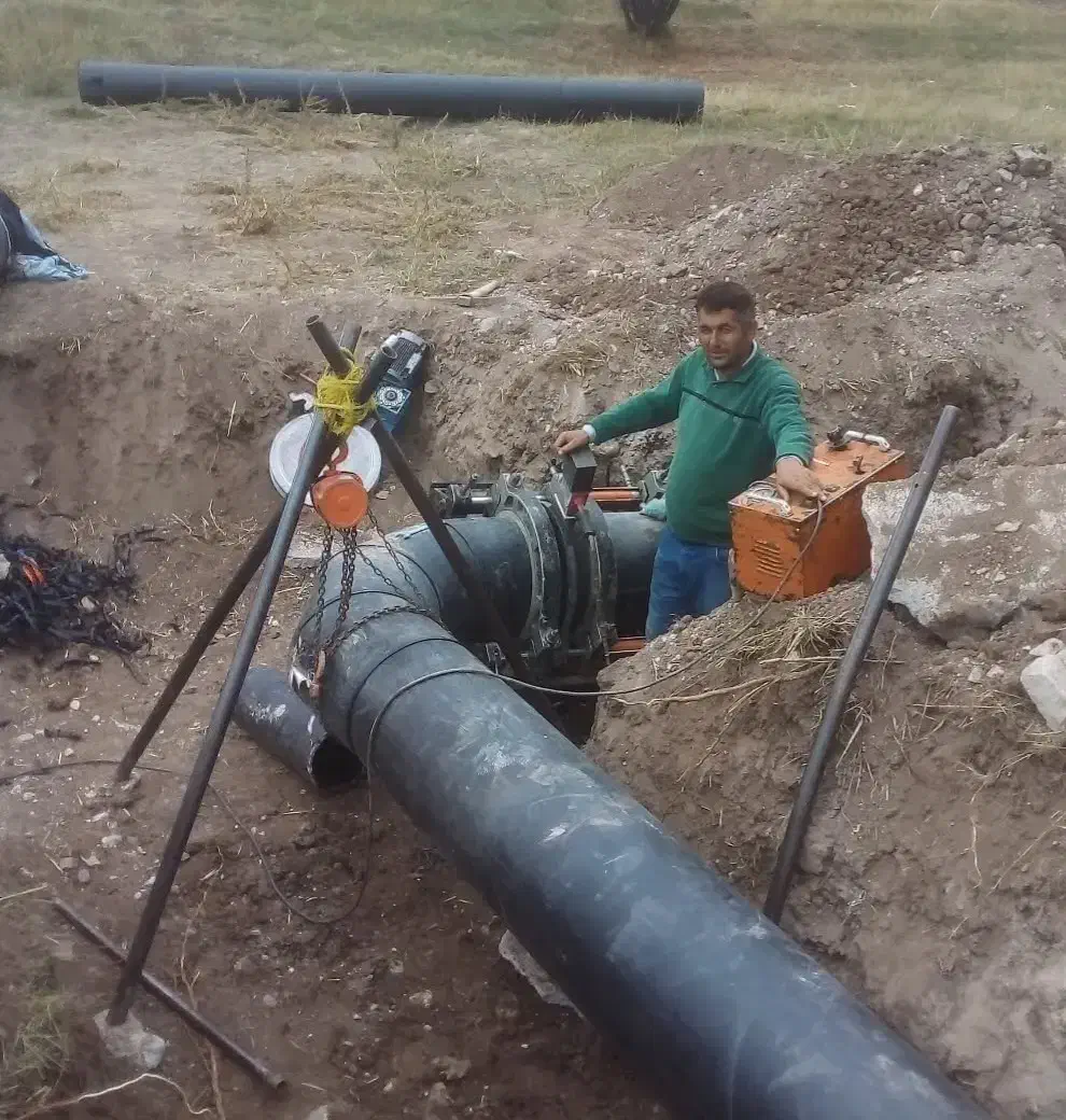 جوشکاری لوله پلی اتیلن واجرای قطره و بارانی|خدمات پیشه و مهارت|مشگین شهر, |دیوار