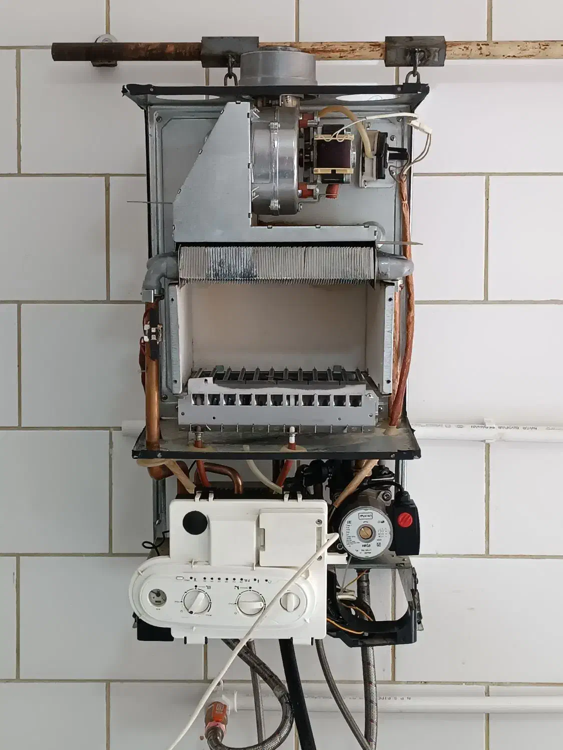 نمایندگی تعمیر و سرویس پکیج آبگرمکن بخاری لباسشویی|خدمات پیشه و مهارت|شهرکرد, |دیوار